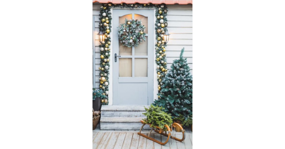 Metallic accents holiday porch decorating for front porch holiday decorating ideas