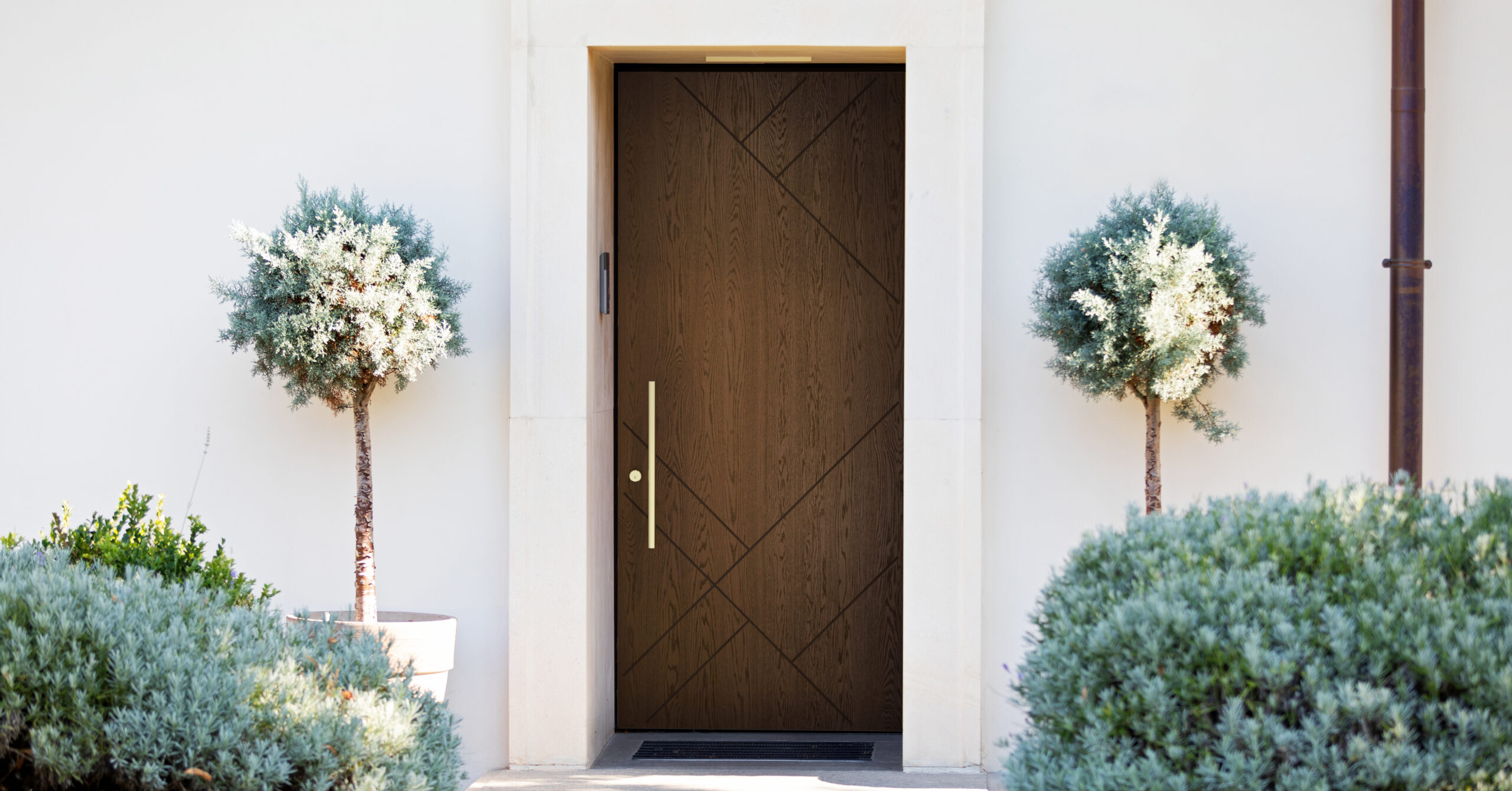 MASTERGRAIN Fiberglass Door O956 Sia Contempoary Oak Engraved Auburn